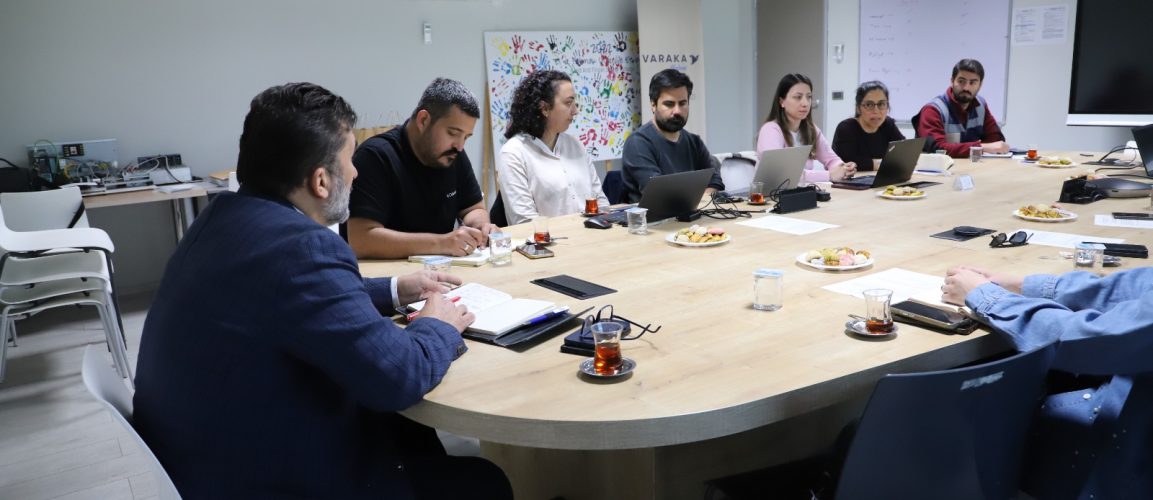 VARAKA FABRİKASINDA SÜRÜDÜRÜLEBİLİRLİK STRATEJİLERİ MASAYA YATIRILDI