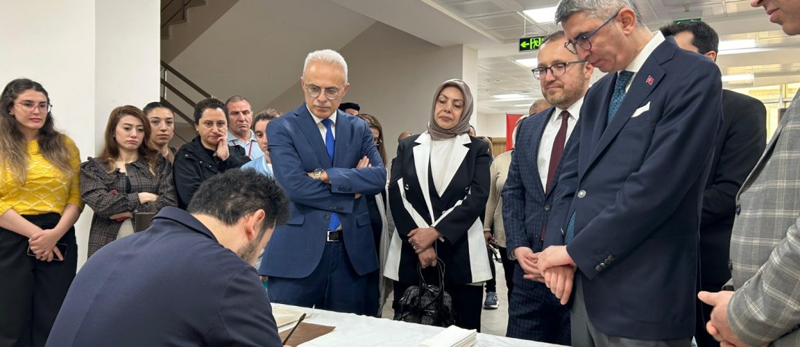 ALBAYRAK HAT ESERLERİ SERGİSİ, PROF. DR. HALİL İNALCIK KYK YURDU’NA MİSAFİR OLDU