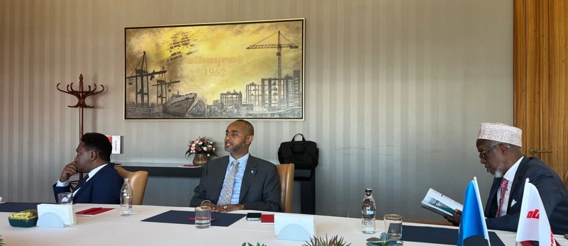 SOMALİ LİMANLAR VE DENİZ ULAŞTIRMA BAKANI, ALBAYRAK GENEL MERKEZİ’NE MİSAFİR OLDU