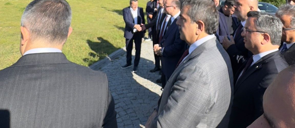 MİLLÎ EĞİTİM BAKANI YUSUF TEKİN KÜMBET DAĞ EVİ’NE MİSAFİR OLDU