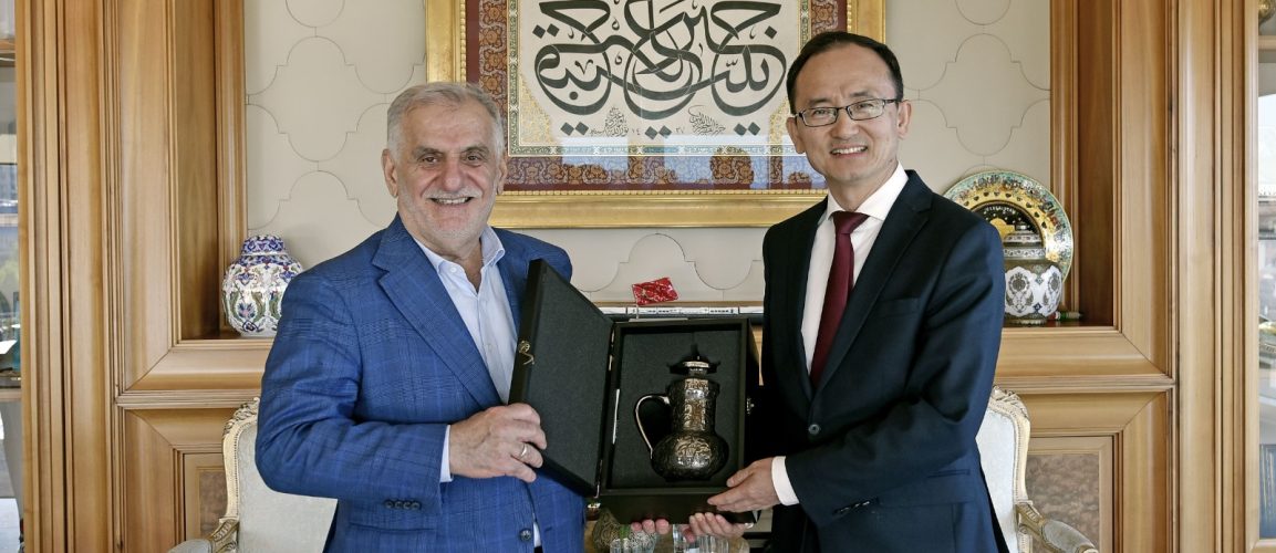 ÇİN BÜYÜKELÇİSİ’NDEN ALBAYRAK GRUBU’NA ZİYARET