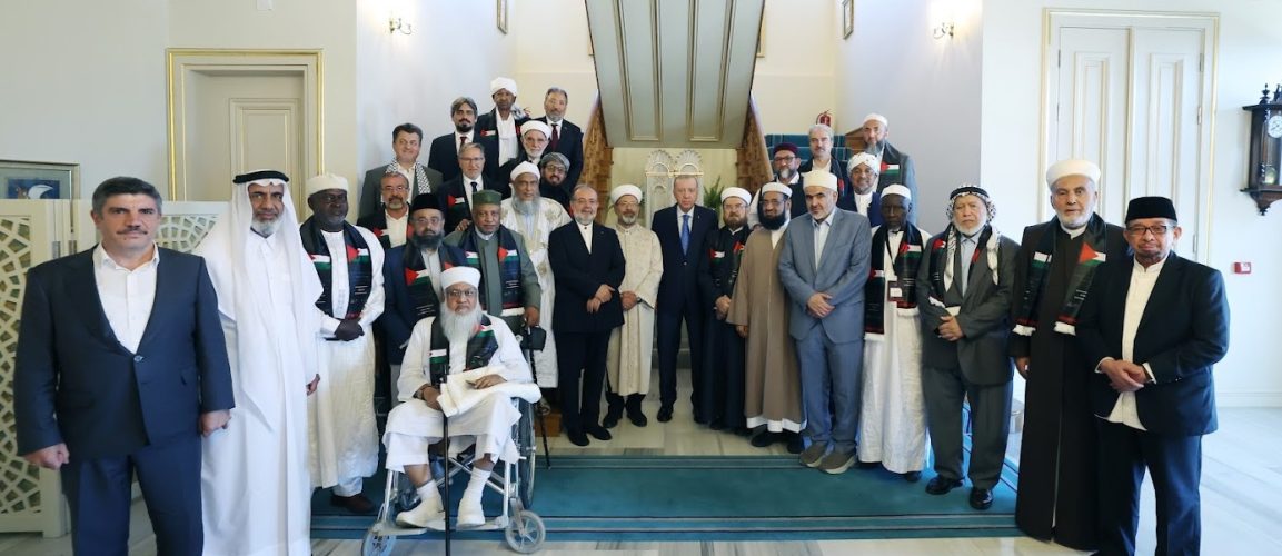 ALBAYRAK GRUBU İSLAM ÂLİMLERİ İLE BİRLİKTE AYASOFYA CAMİİ’NDEYDİ